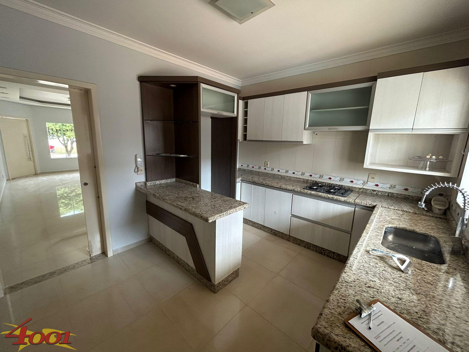 Casa com 3 dormitrios para locao, JARDIM HIGIENOPOLIS, GUAIRA - PR