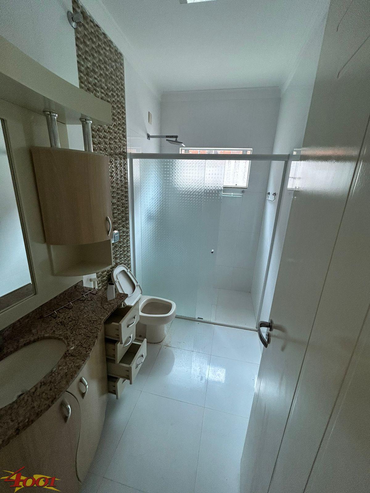 Casa com 3 dormitrios para locao, JARDIM HIGIENOPOLIS, GUAIRA - PR