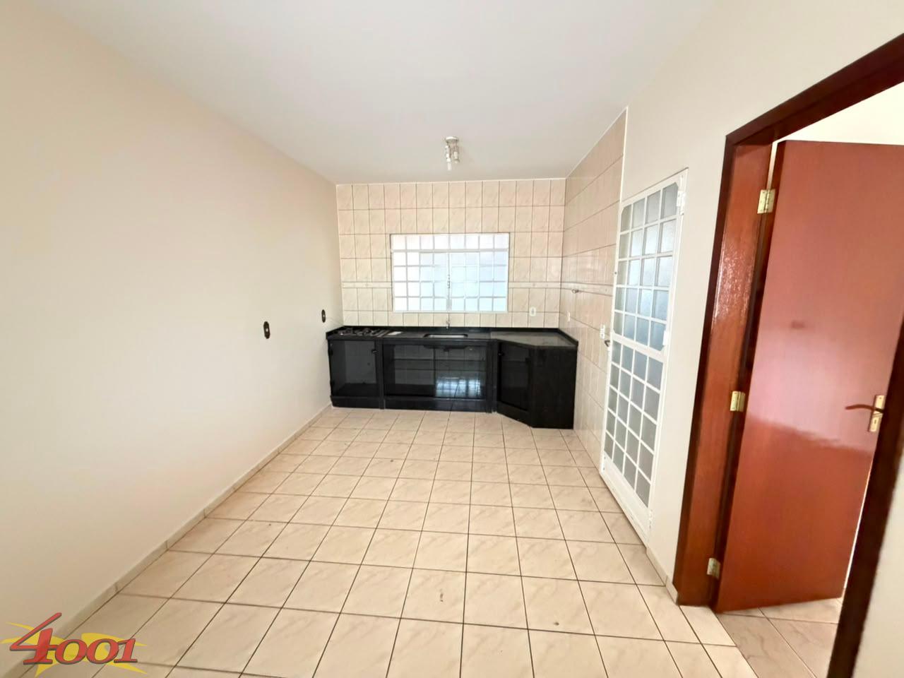 Casa com 3 dormitrios para locao, CENTRO, GUAIRA - PR