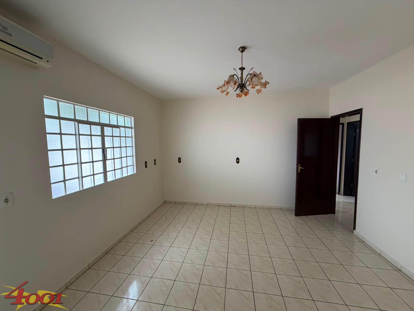 Casa com 3 dormitrios para locao, CENTRO, GUAIRA - PR