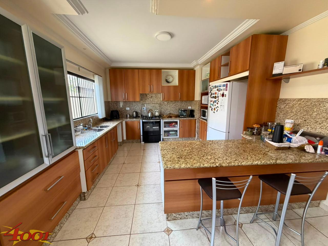 Casa com 3 dormitrios venda, CENTRO, GUAIRA - PR