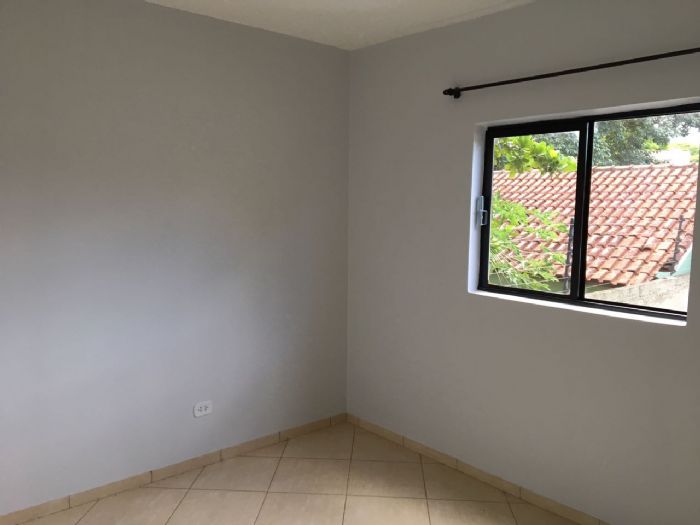 Apartamento com 2 dormitrios para locao, SAO JOSE, GUAIRA - PR