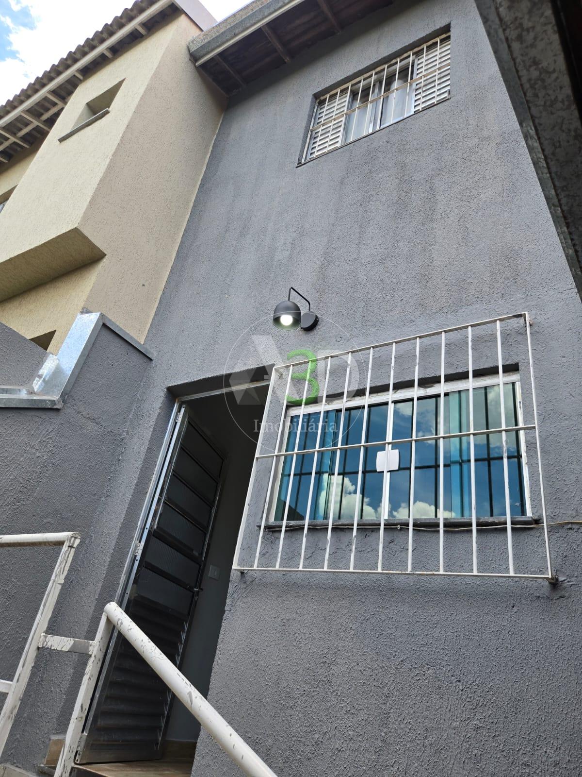 CASA SEMI-MOBILIADA PRÓXIMA AO CENTRO DE FRANCO DA ROCHA, OPOR...
