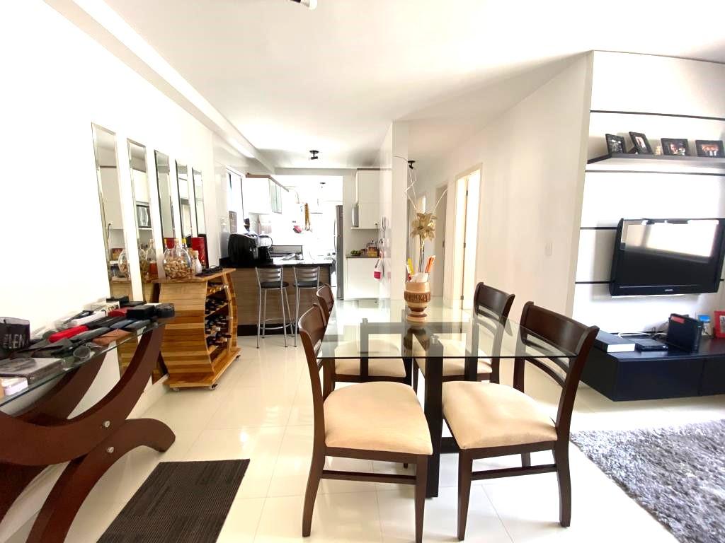 Casa com 3 dormit?rios ? venda, 240 m  por R  999.900,00 - Gua...