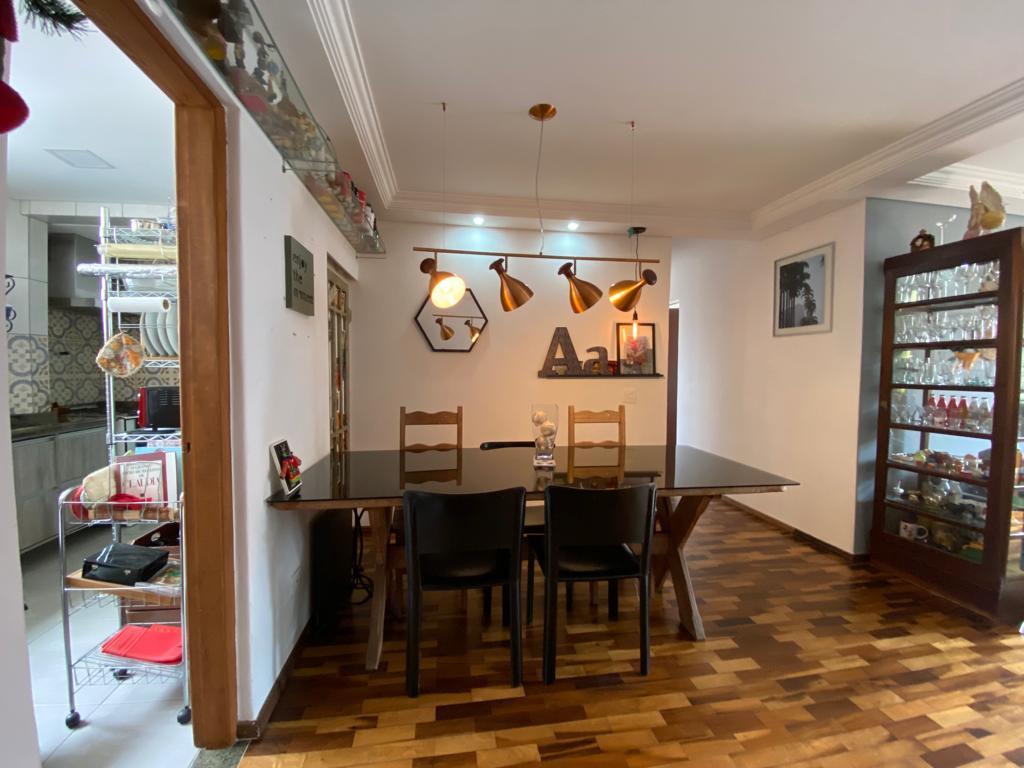Apartamento à venda,  3 dormitórios com 94 metros privativos C...