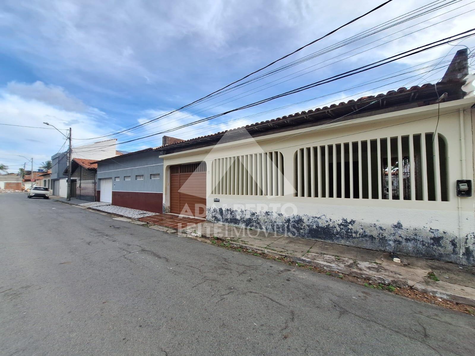 Casa, 3 quartos, 269 m² - Foto 1