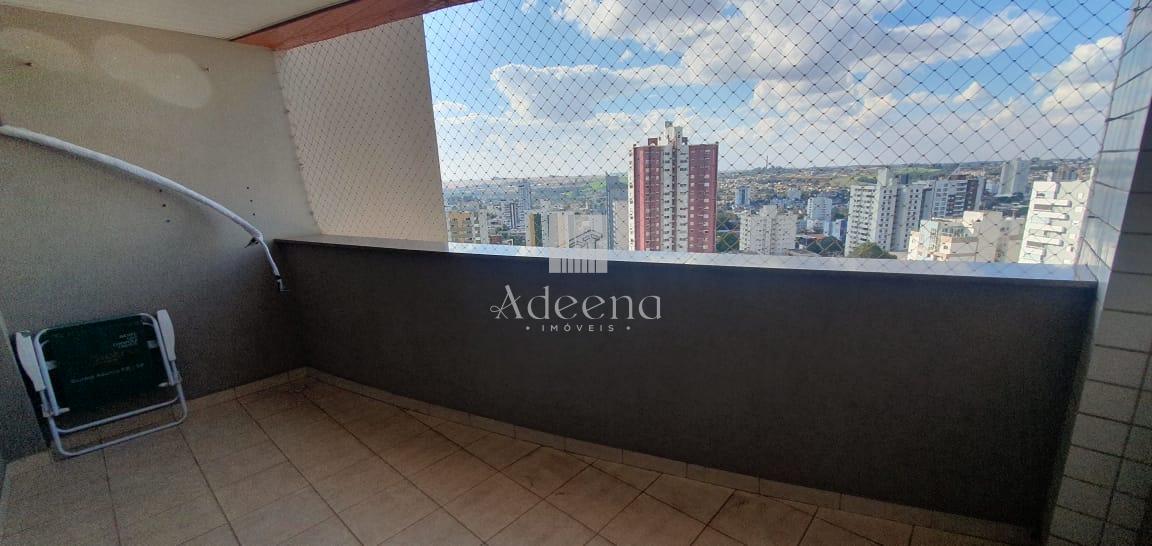 Adeena Imveis