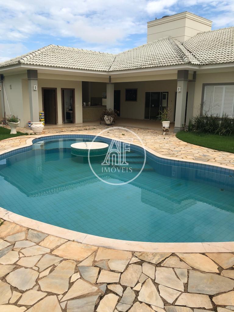 Casa a venda no Centro Norte de Sorriso MT com 4 quartos e 250,34m 