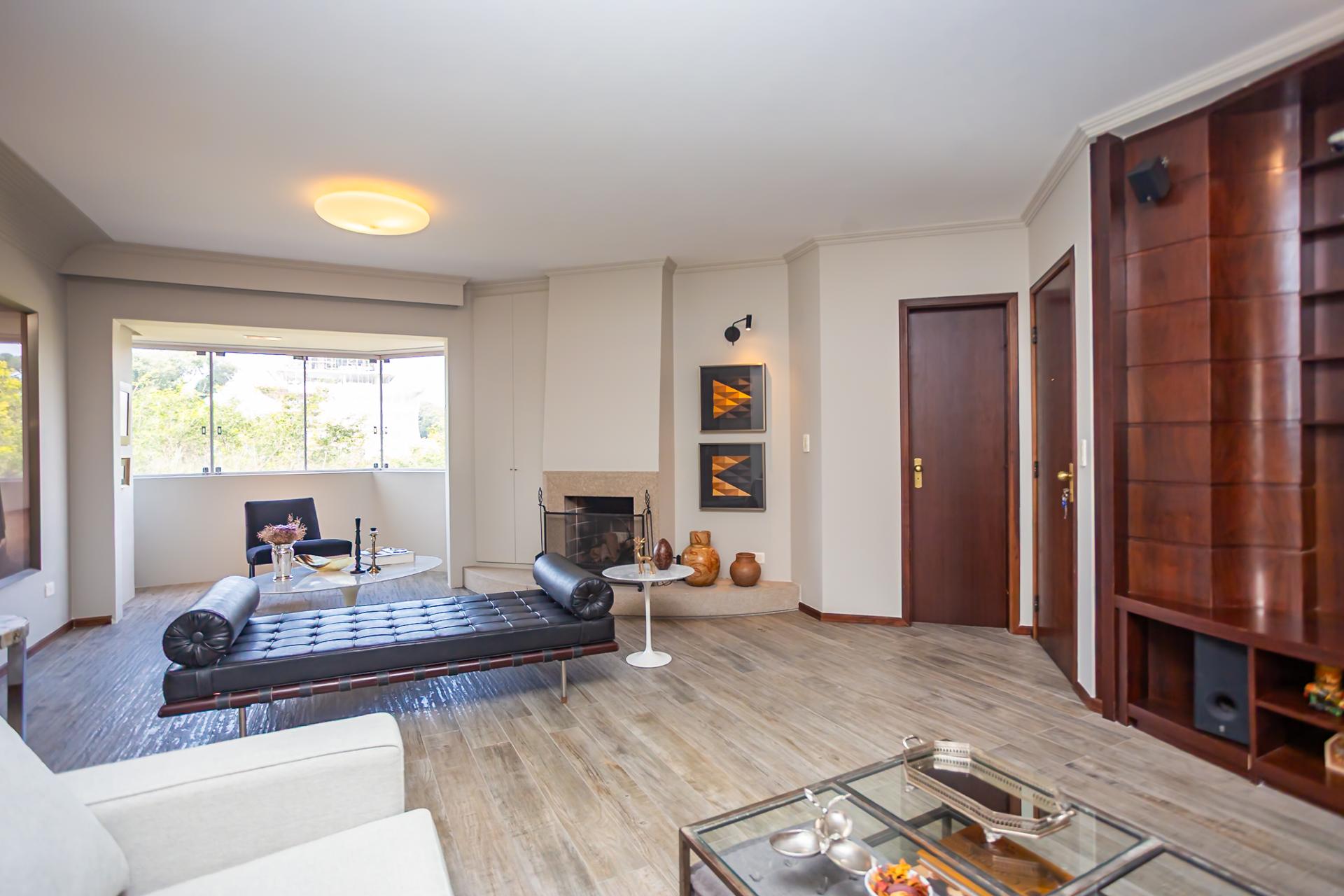 Apartamento recém reformado à venda, BIGORRILHO  , CURITIBA - PR