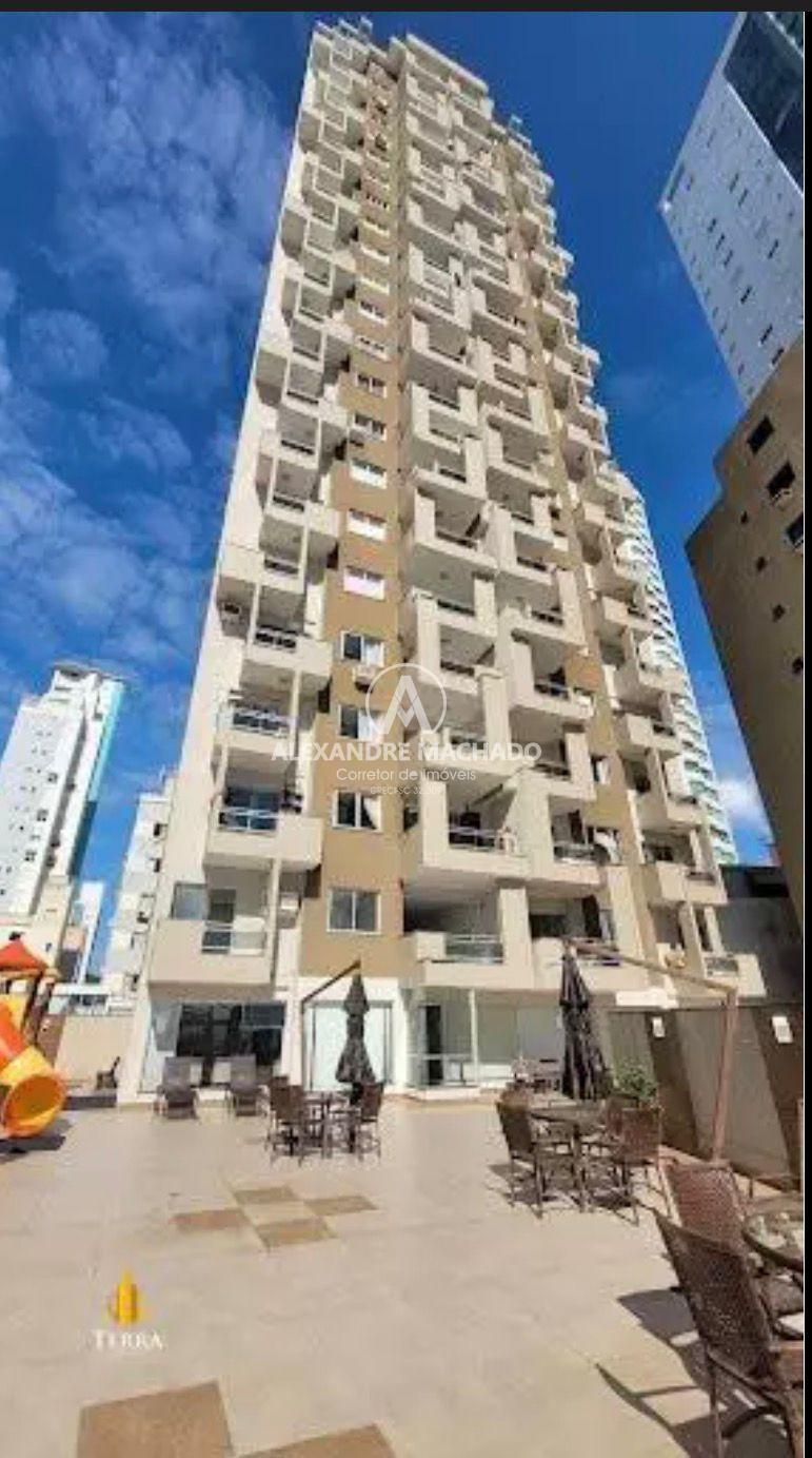 Apartamento frente mar à venda, Centro, BALNEARIO CAMBORIU - SC