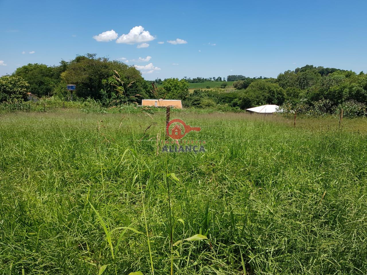 CHCARA A VENDA LOCALIZADA NA AVENIDA MARIPA A 50M DA TRINCHEIRA