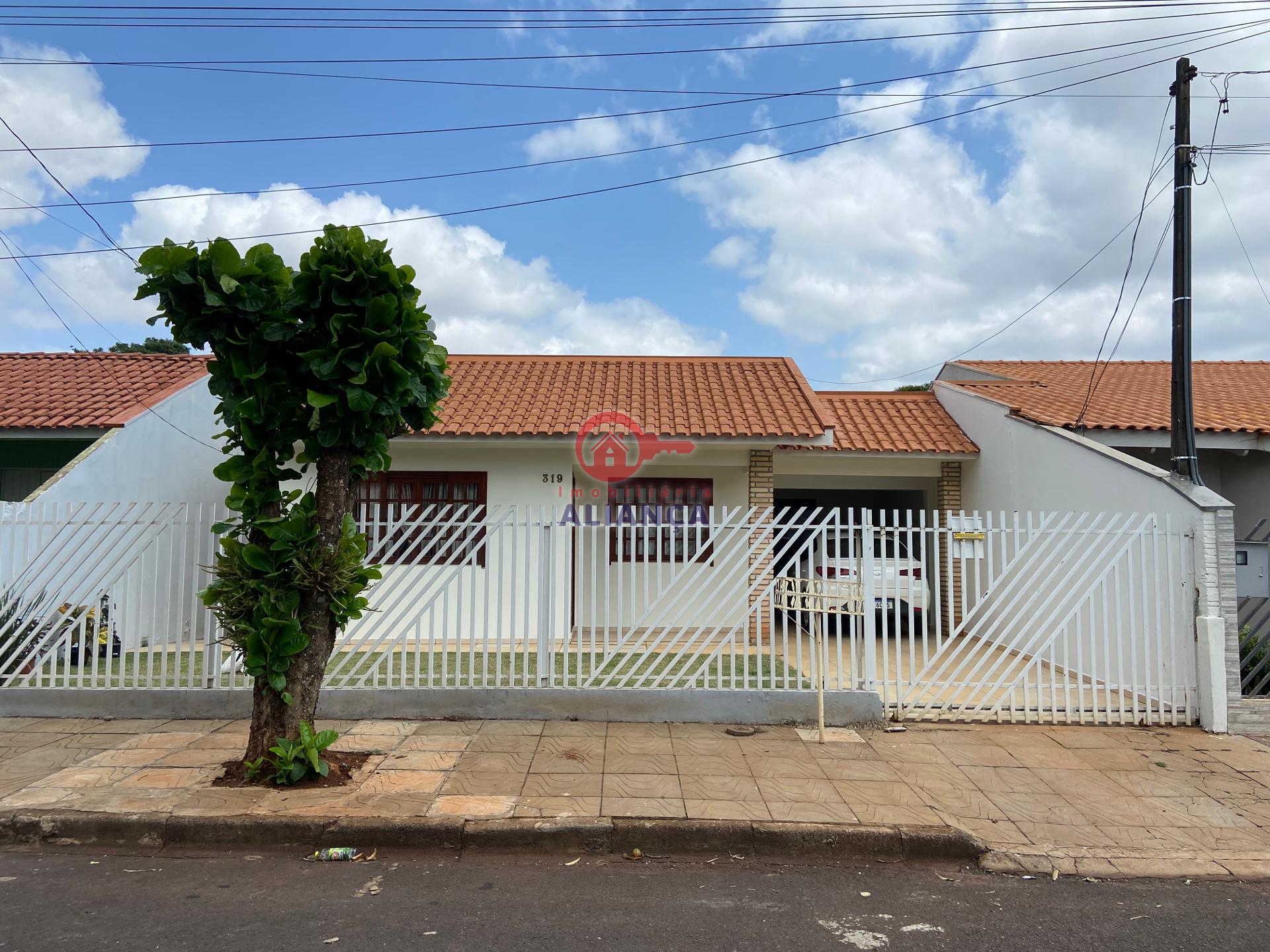 CASA PARA VENDA, JARDIM GISELA, TOLEDO - PR