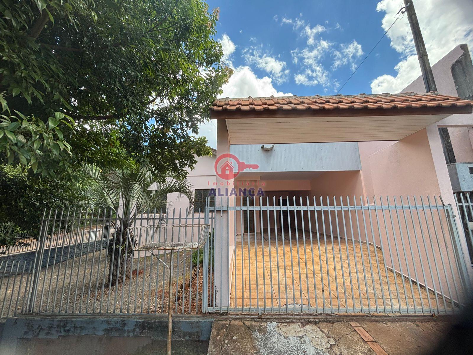 CASA ? VENDA NO JARDIM PARIZOTTO, TOLEDO - PR