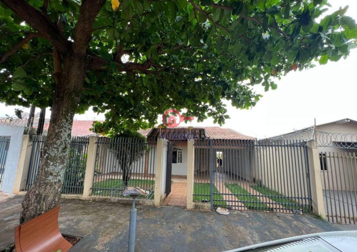 CASA ? VENDA NO JARDIM S?O TOMAS, EM LONDRINA - PR