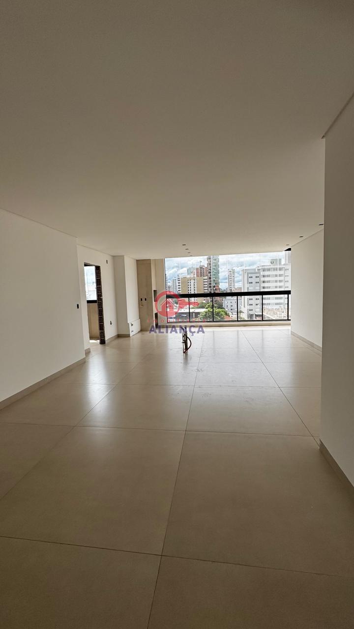 Apartamento com 3 dormit?rios ? venda, 190.00 m , CENTRO, TOLE...