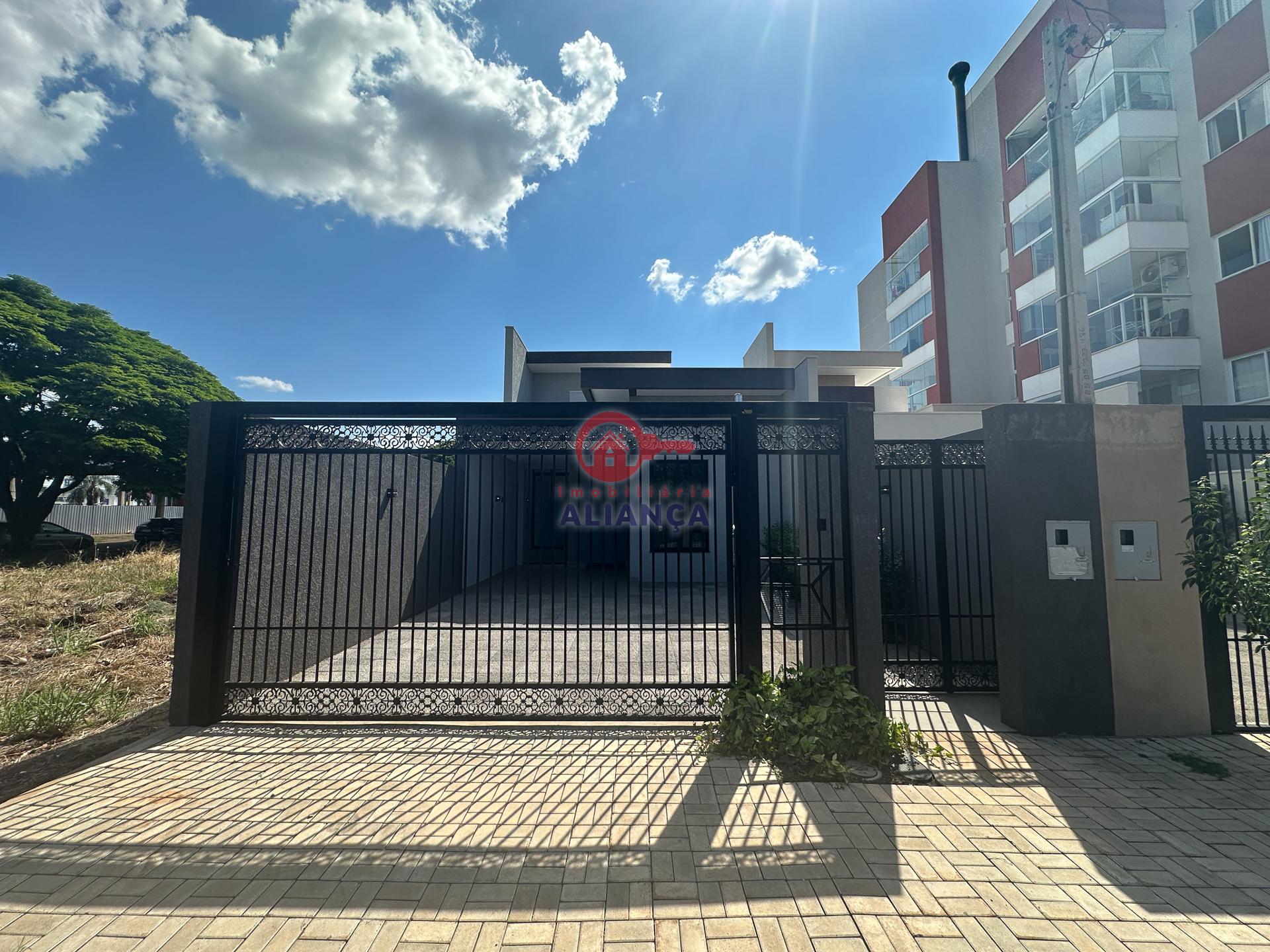 CASA ? VENDA NO JARDIM GISELA, EM TOLEDO - PR