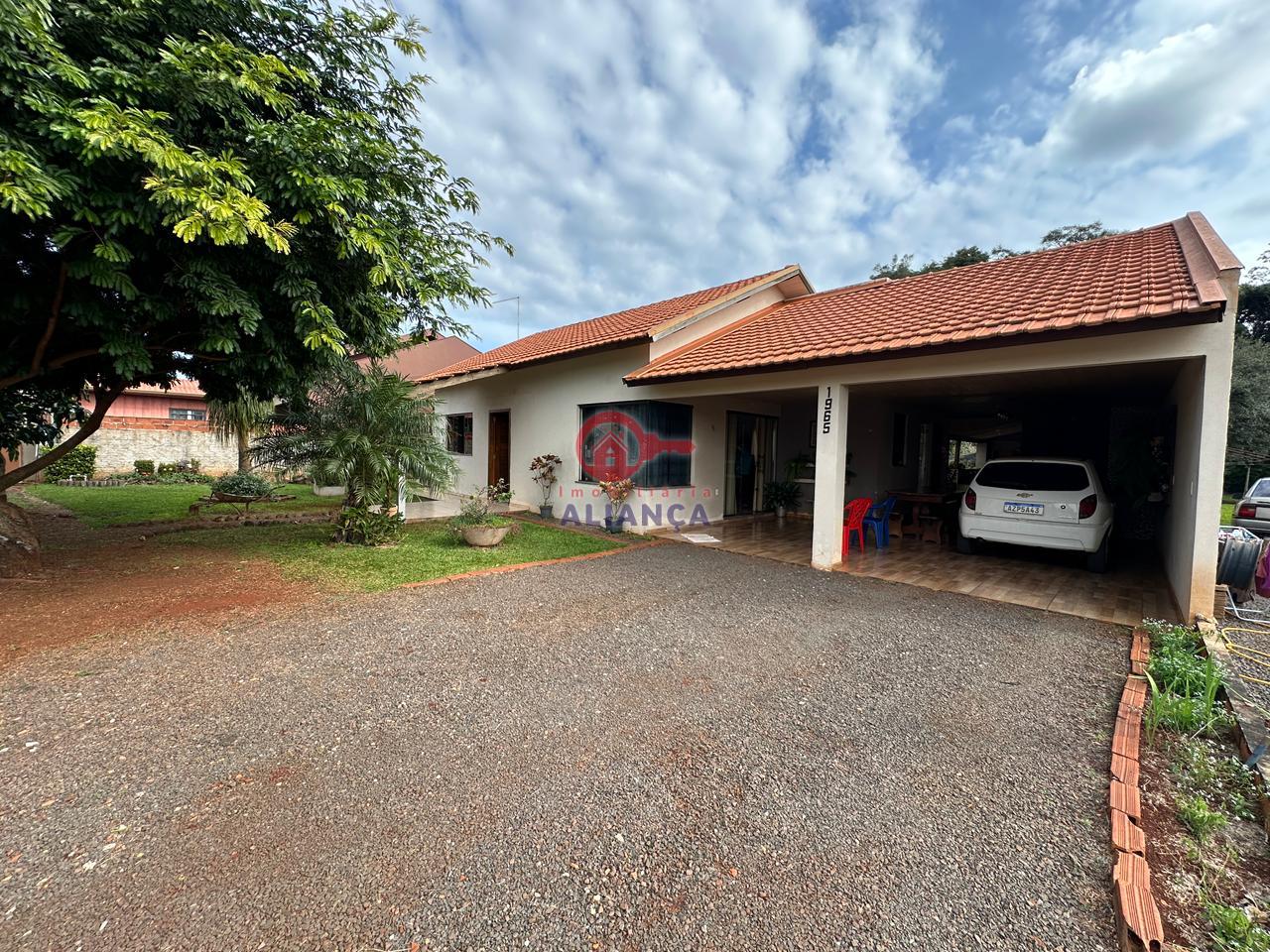 VENDE-SE CASA AMPLA EM NOVO SOBRADINHO PR O IM?VEL CONTA COM: ...