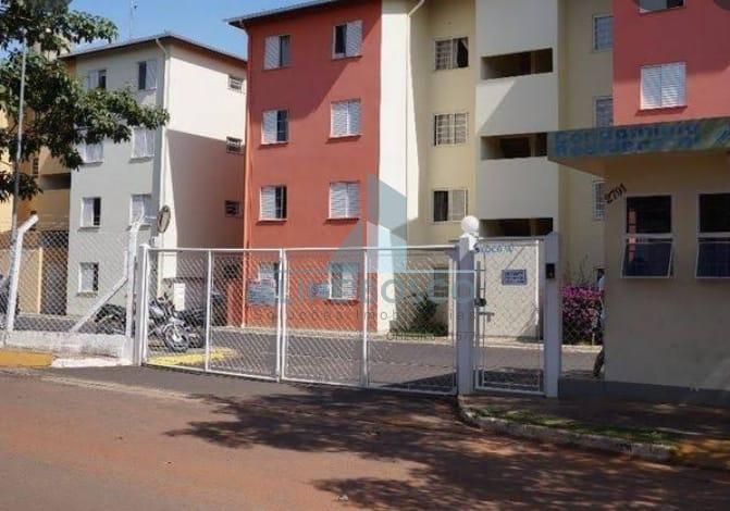 Venda de apartamento Residencial dos Ipes I Vila Xavier, aceit...