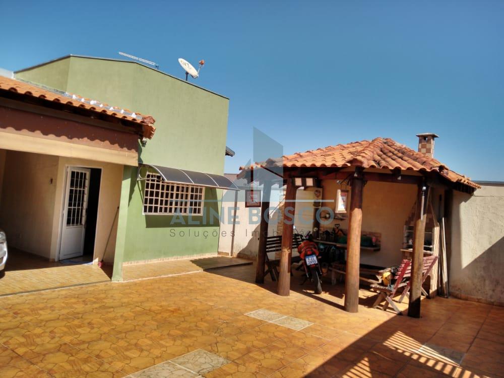 Casa t?rrea no condom?nio Solaris com 3 dormit?rios sendo 1 su...