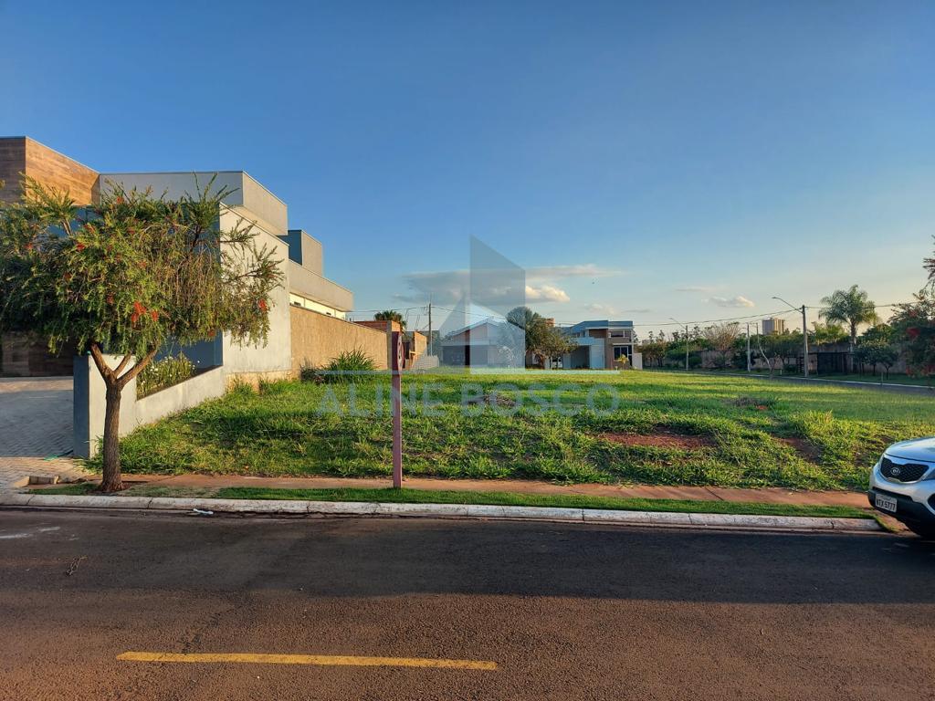 Terreno condom?nio Ac?cias I, com 377m  sendo 12m  de frente e...