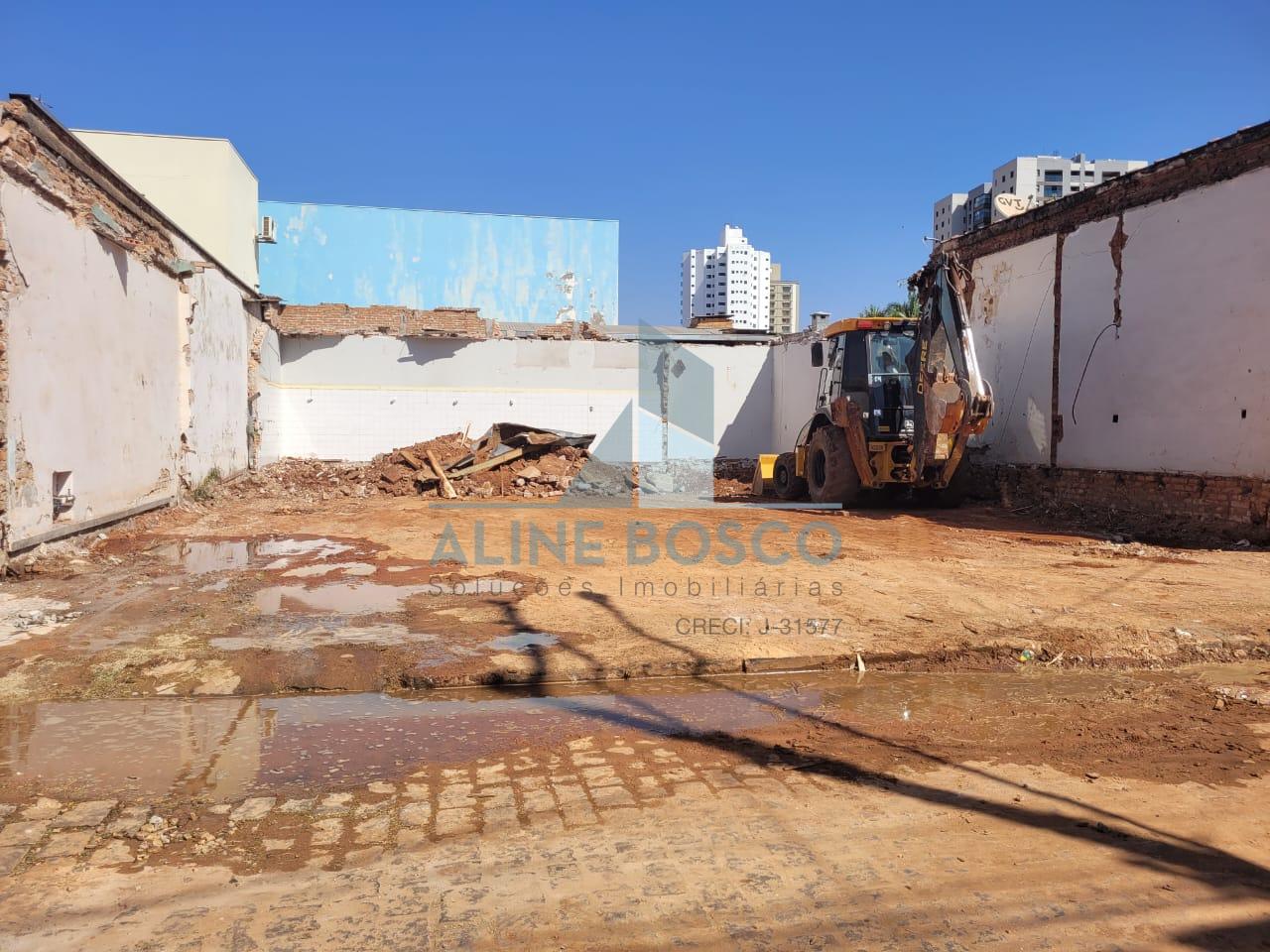 Excelente terreno no Centro de Araraquara, pr?ximo ao Parque I...