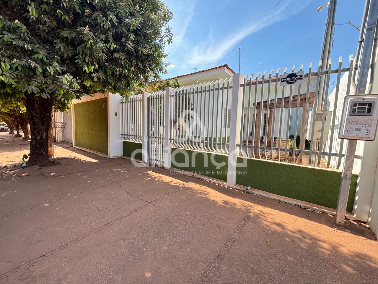 Casa para locação com 5 quartos, sendo 1 suíte, Cavalhada I, CACERES - MT