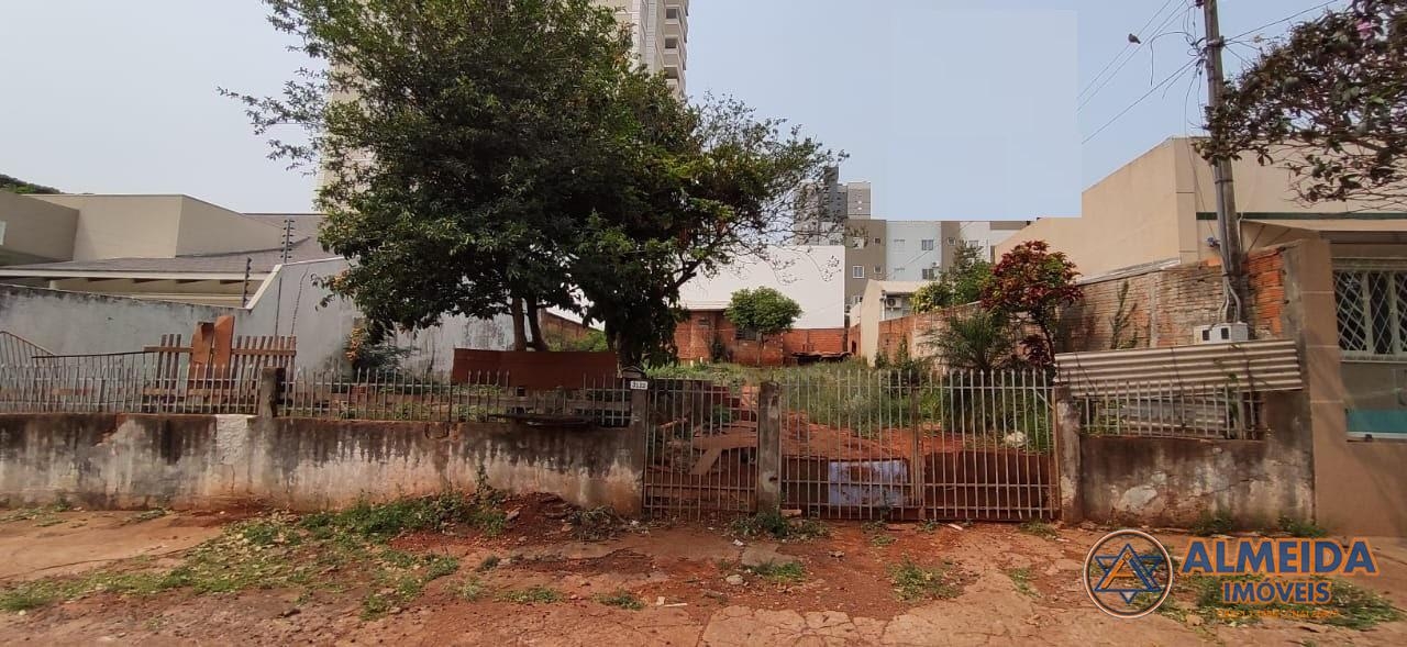 EXCELENTE TERRENO NO CENTRO DE CASCAVEL