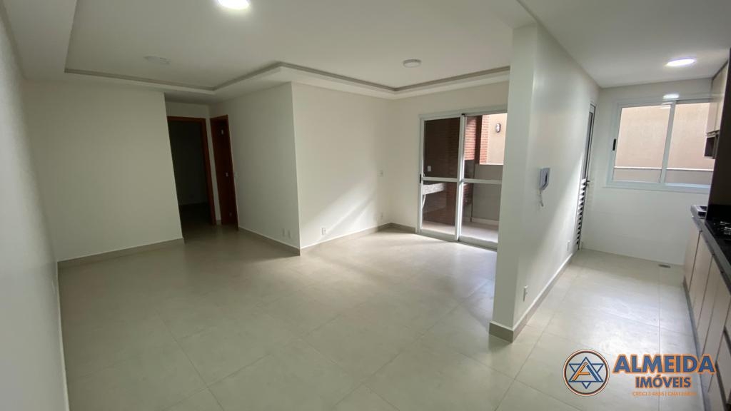 Apartamento com 2 dormitrios para locao,77.00 m , CASCAVEL - PR