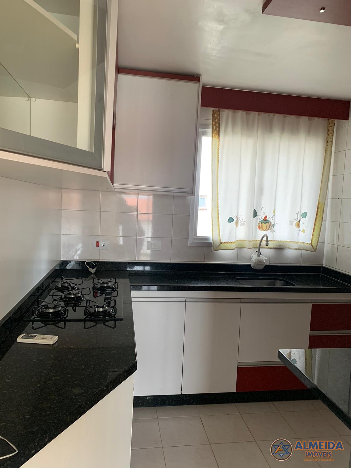 EXCELENTE APTO NO RESIDENCIAL RIO VERDE SEMI MOBILIADO