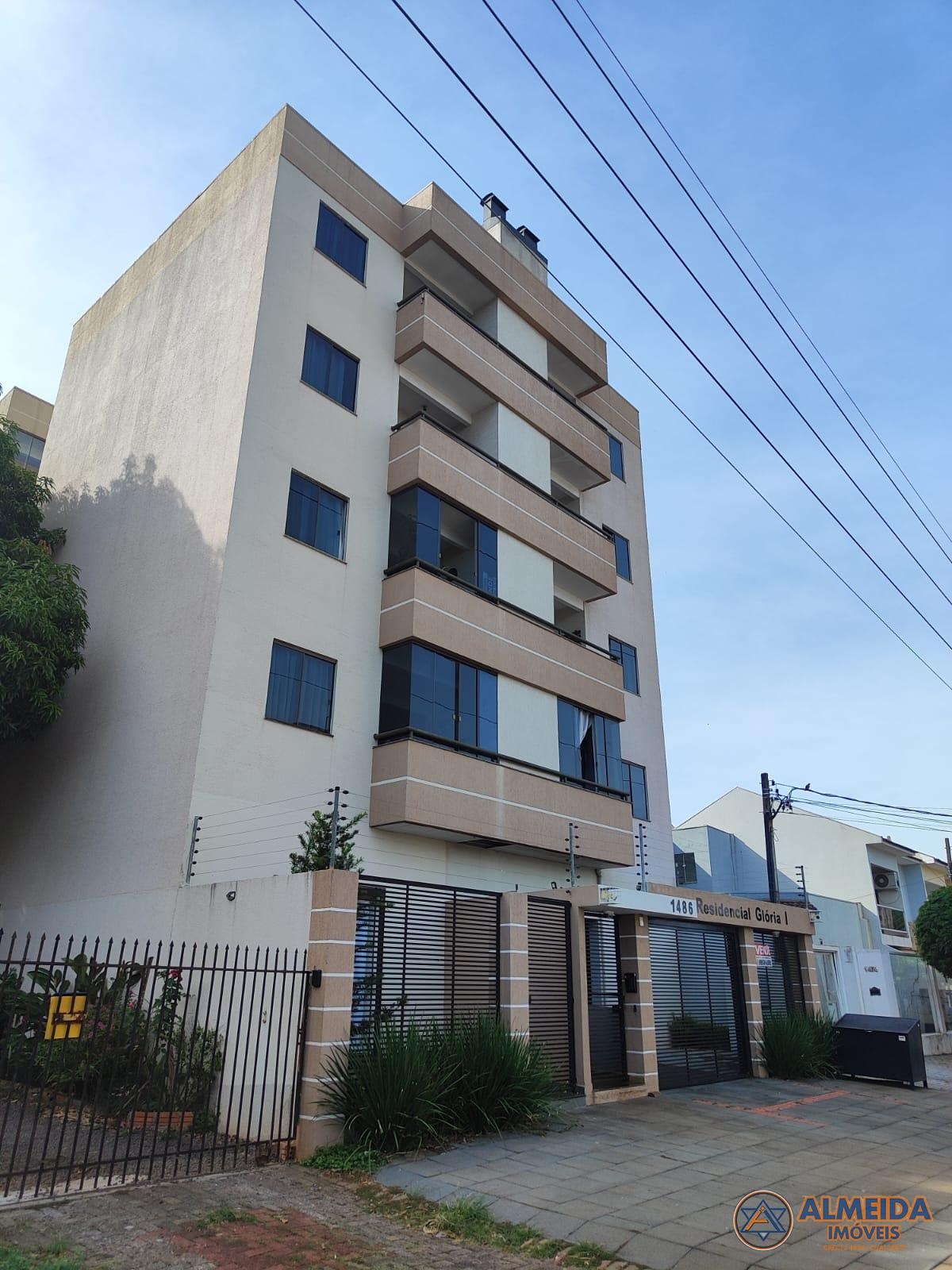 ED GLORIA APTO COM 2 QUARTOS PRÓXIMO DO CLUBE COMERCIAL , SACA...
