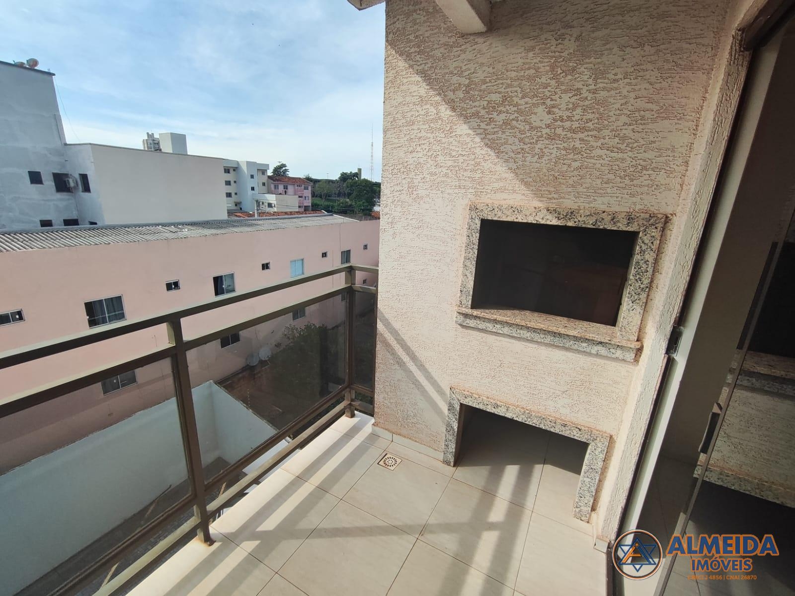ED GLORIA APTO COM 2 QUARTOS PRXIMO DO CLUBE COMERCIAL , SACADA COM CHURRASQUEIRA
