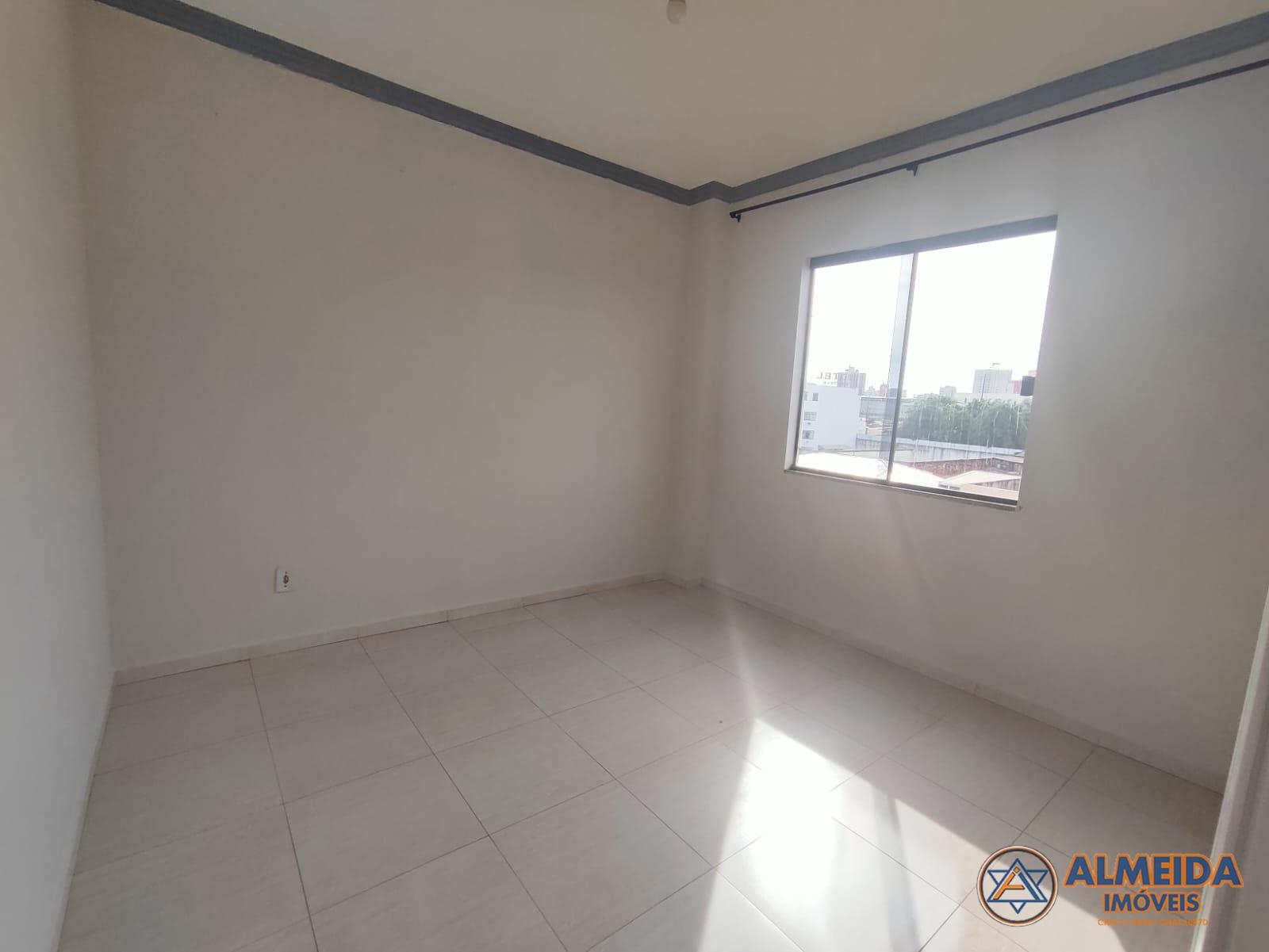 ED GLORIA APTO COM 2 QUARTOS PRXIMO DO CLUBE COMERCIAL , SACADA COM CHURRASQUEIRA
