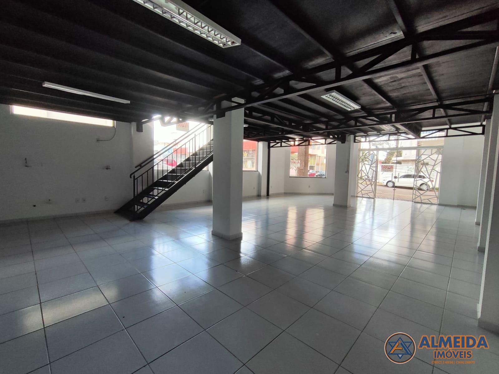 SALA COMERCIAL DE ESQUINA EM EXCELENTE LOCALIZAÇÃO PRÓXIMO DA ...