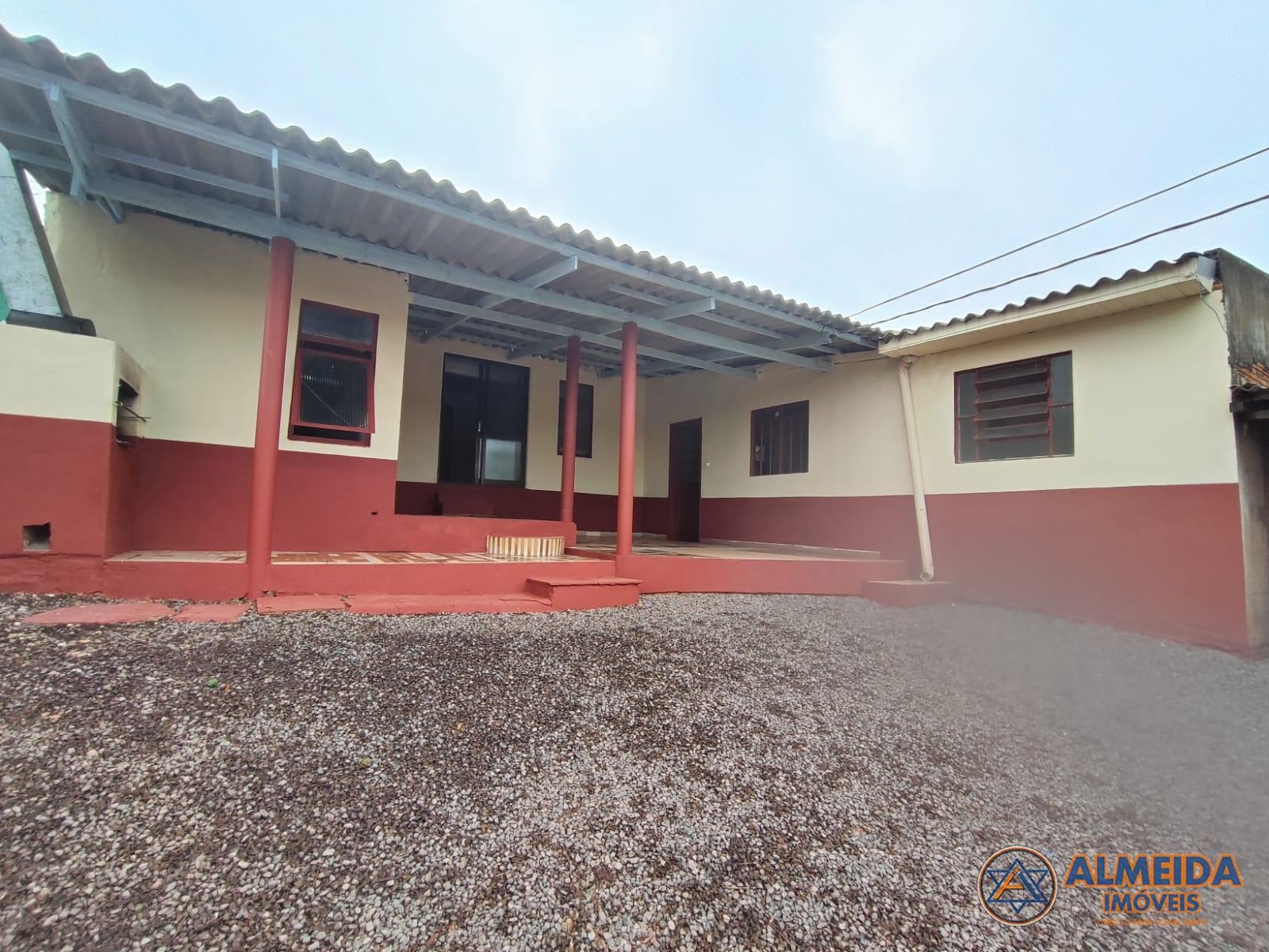 CASA (FUNDOS) NO BAIRRO PARQUE SÃO PAULO COM 4 QUARTOS PARA LO...