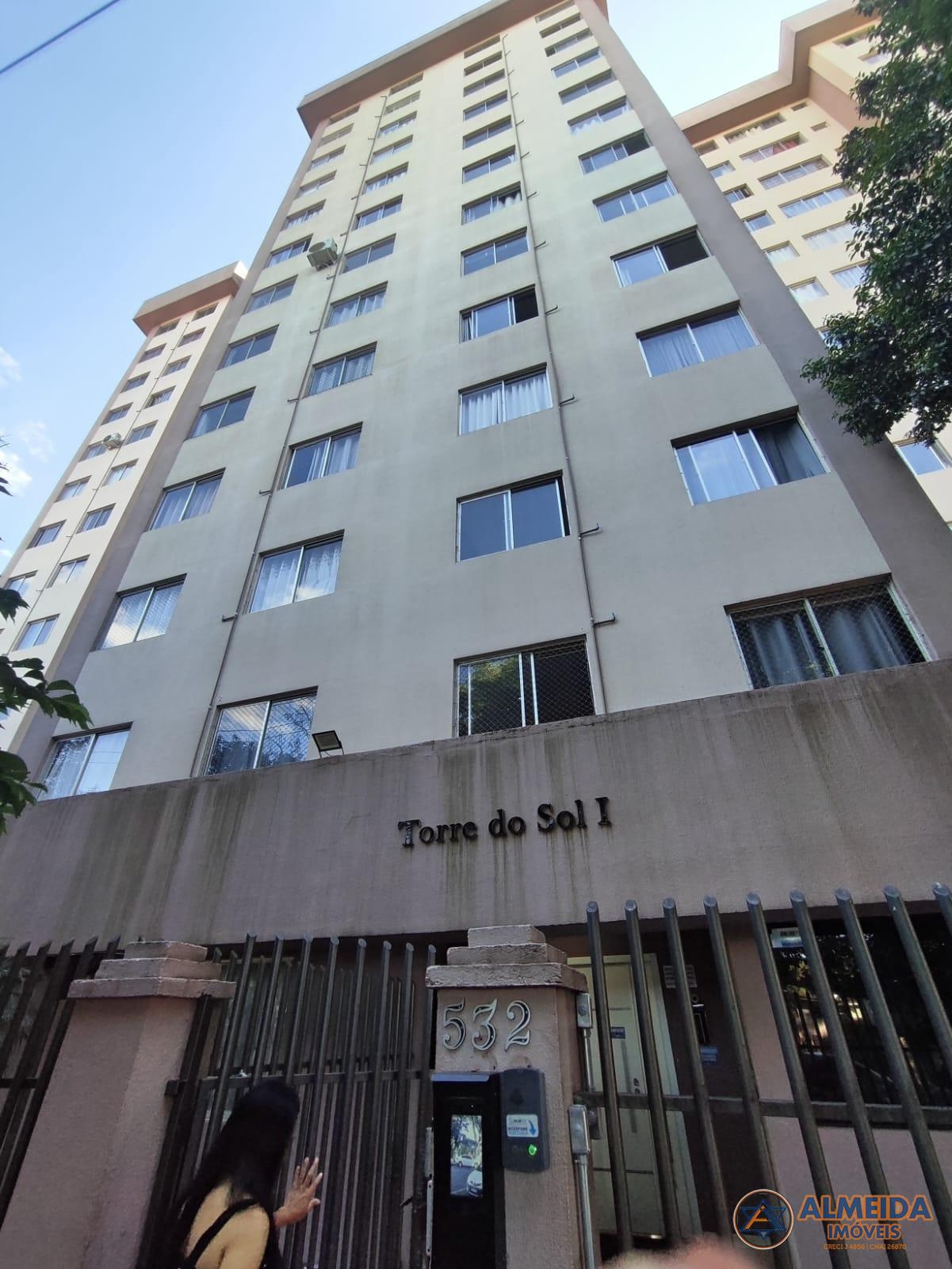 APTO COM 2 QUARTOS NO ED TORRE DO SOL I, PRÉDIO COM ELEVADOR