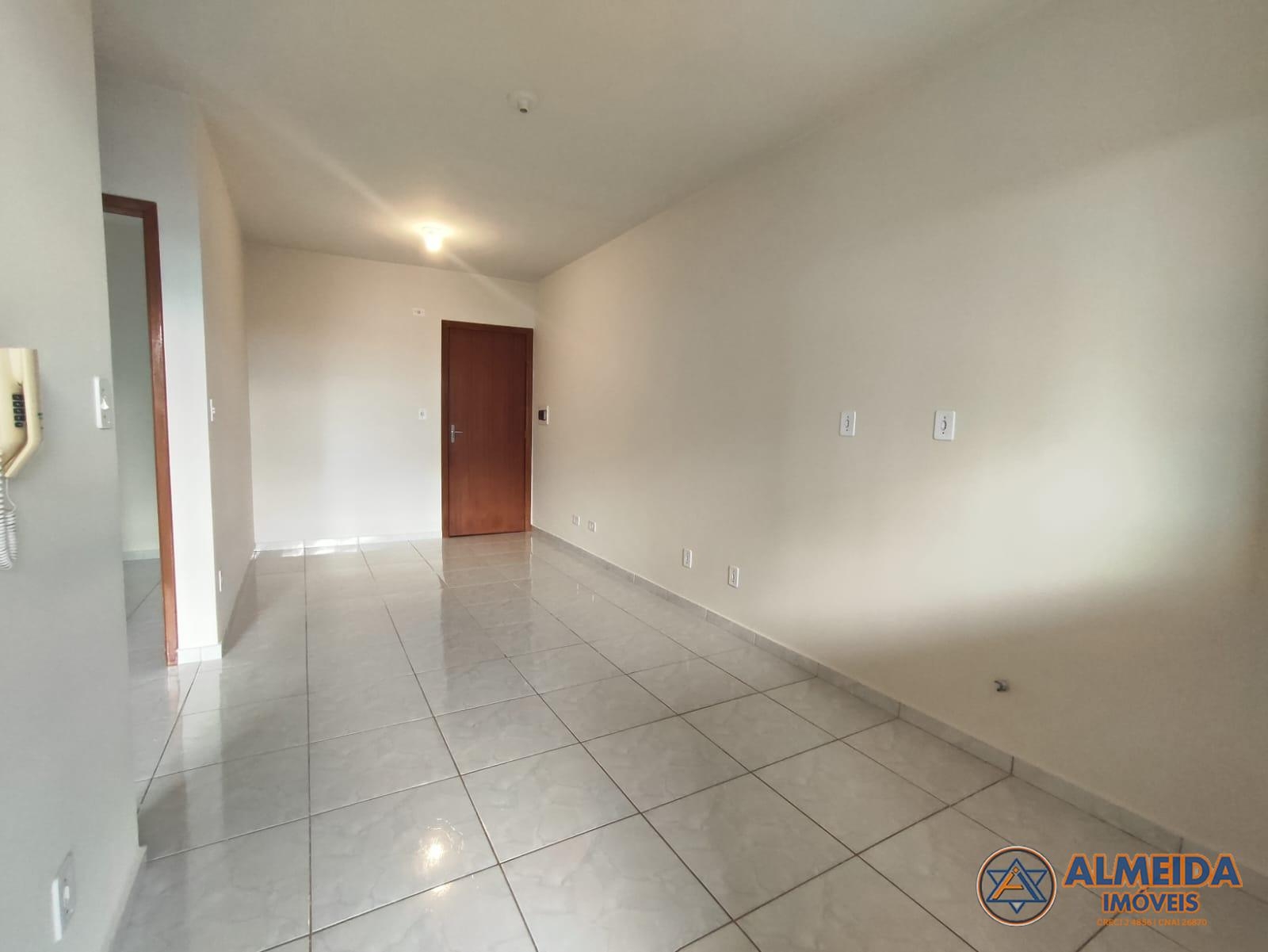 EXCELENTE APTO COM 2 QUARTOS NO ED BONSAI 8 BAIRRO CANCELLI
