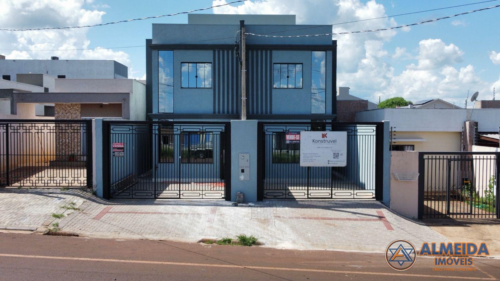 SOBRADO COM FINO ACABAMENTO COM SOBRA DE TERRENO PARA VENDA  B...