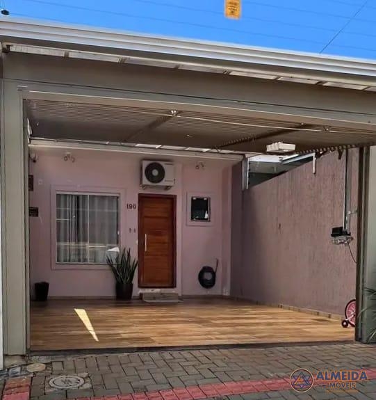 CASA  SEMIMOBILIADA PARA VENDA LOCALIZADO NO BAIRRO MORUMBI.