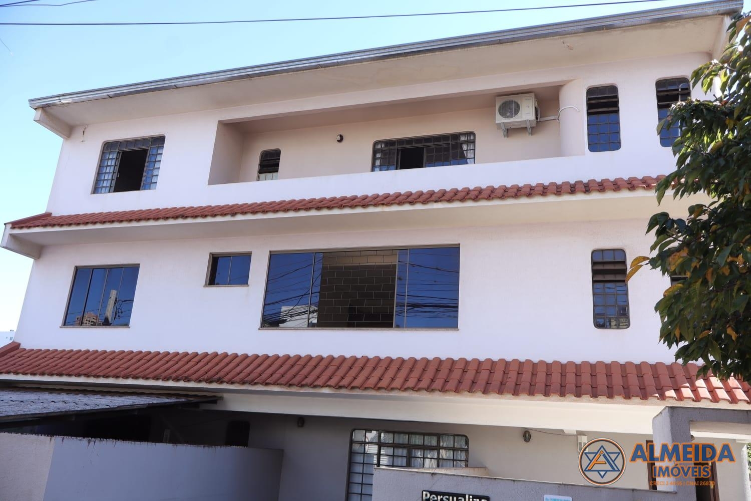 APARTAMENTO SEMIMOBILIADO PARA LOCAÇÃO LOCALIZADO NA RUA FORTA...
