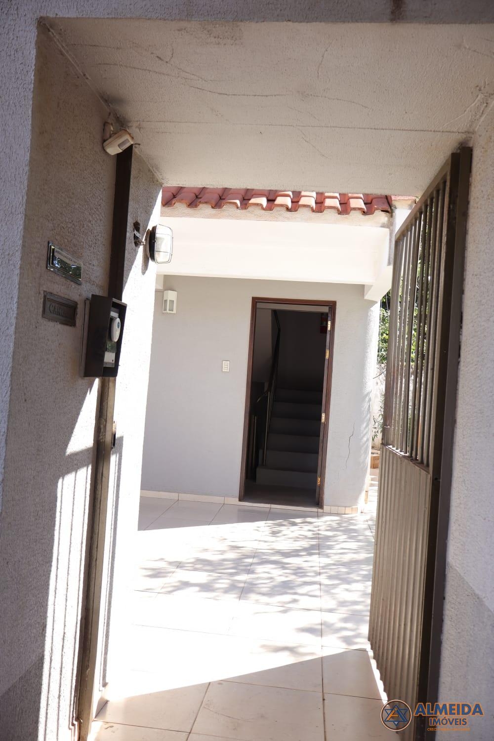 APARTAMENTO SEMIMOBILIADO PARA LOCAÇÃO LOCALIZADO NA RUA FORTA...