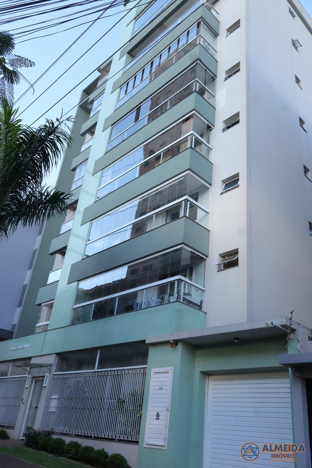 APARTAMENTO SEMIMOBILIADO PARA VENDA NO EDIFÍCIO COSTA E SILVA...