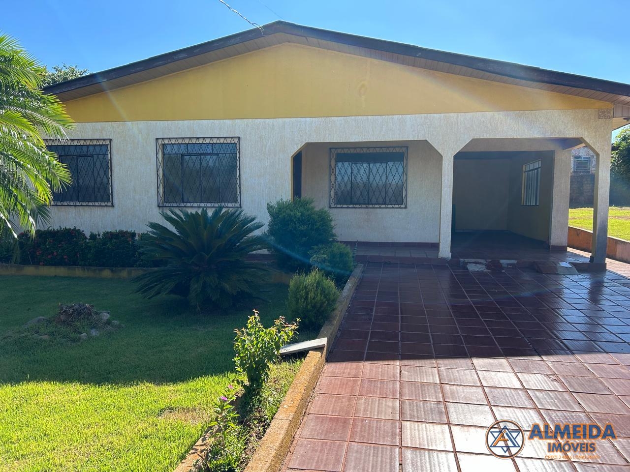 CASA AMPLA PARA LOCAÇÃO NO JARDIM CONSOLATA PROXIMO IGREJA CAT...