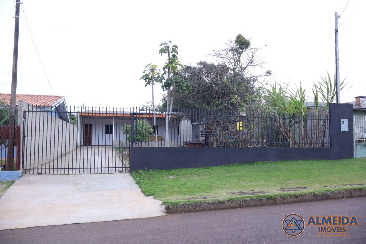EXCELENTE CASA PARA LOCAÇÃO LOCALIZADO NO BAIRRO JARDIM UNIVER...