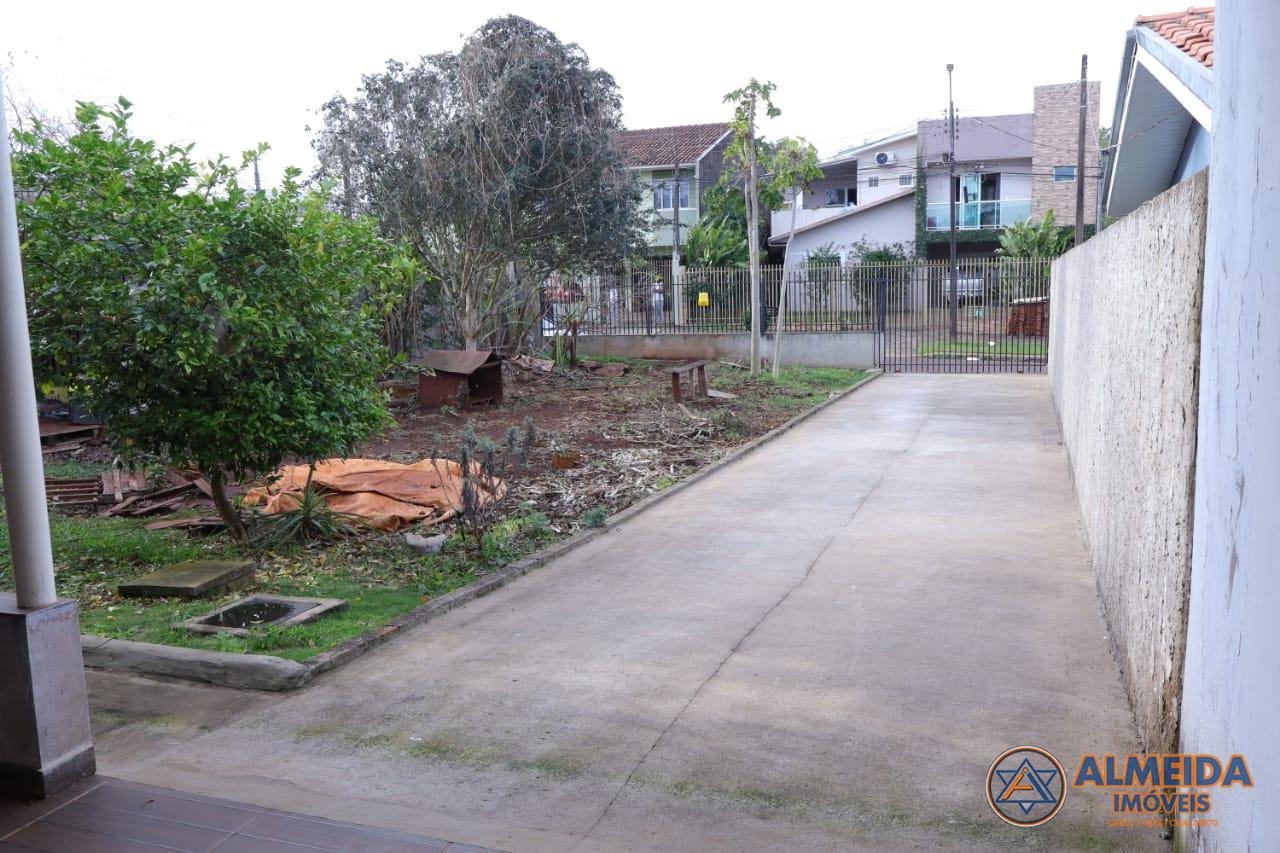 EXCELENTE CASA PARA LOCAÇÃO LOCALIZADO NO BAIRRO JARDIM UNIVERSITÁRIO