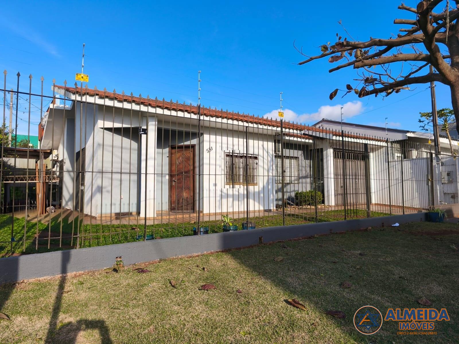 CASA AMPLA DE ESQUINA NO BAIRRO S?O CRIST?V?O COM 130M2