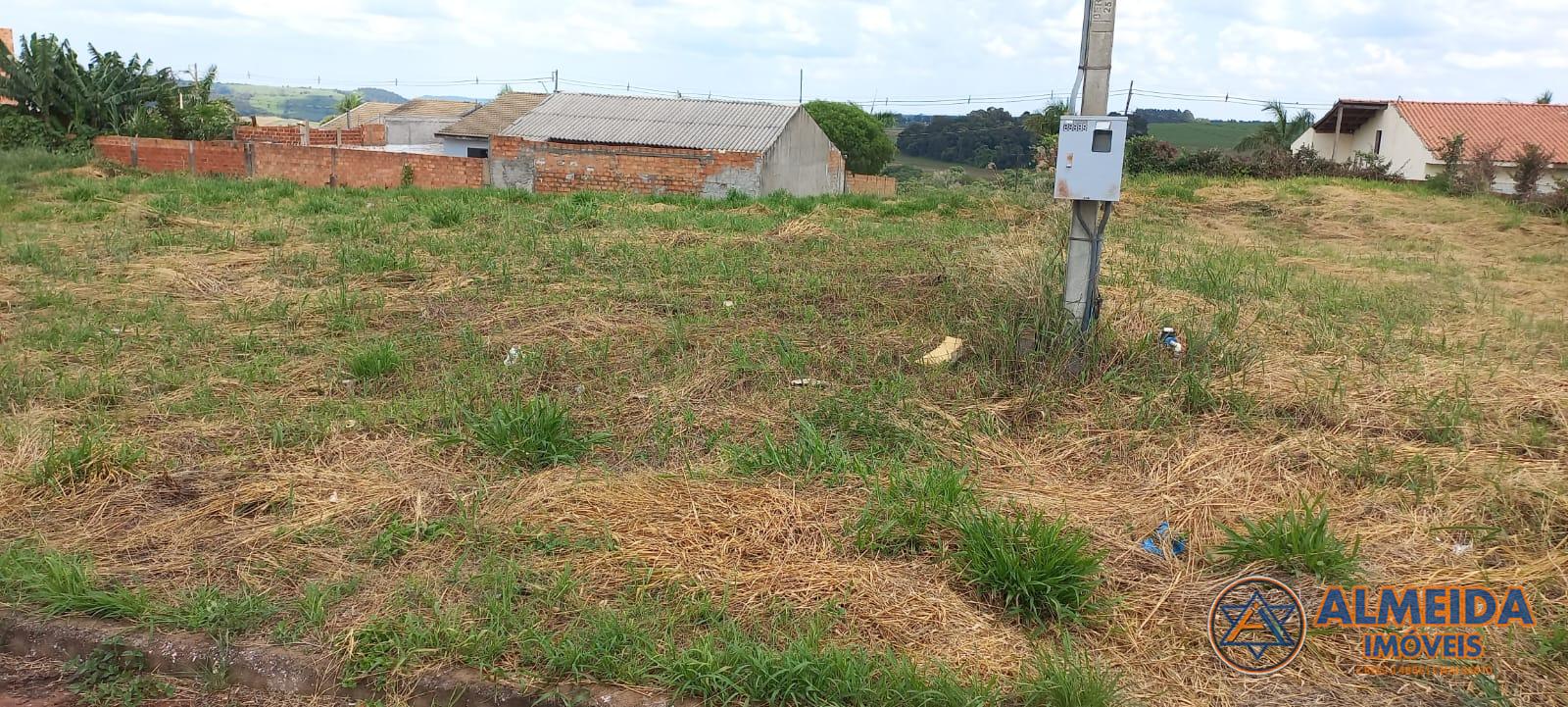 TERRENO COM 300M2 EM SANTA TEREZA DO OESTE, LOTEAMENTO SANTA FÉ