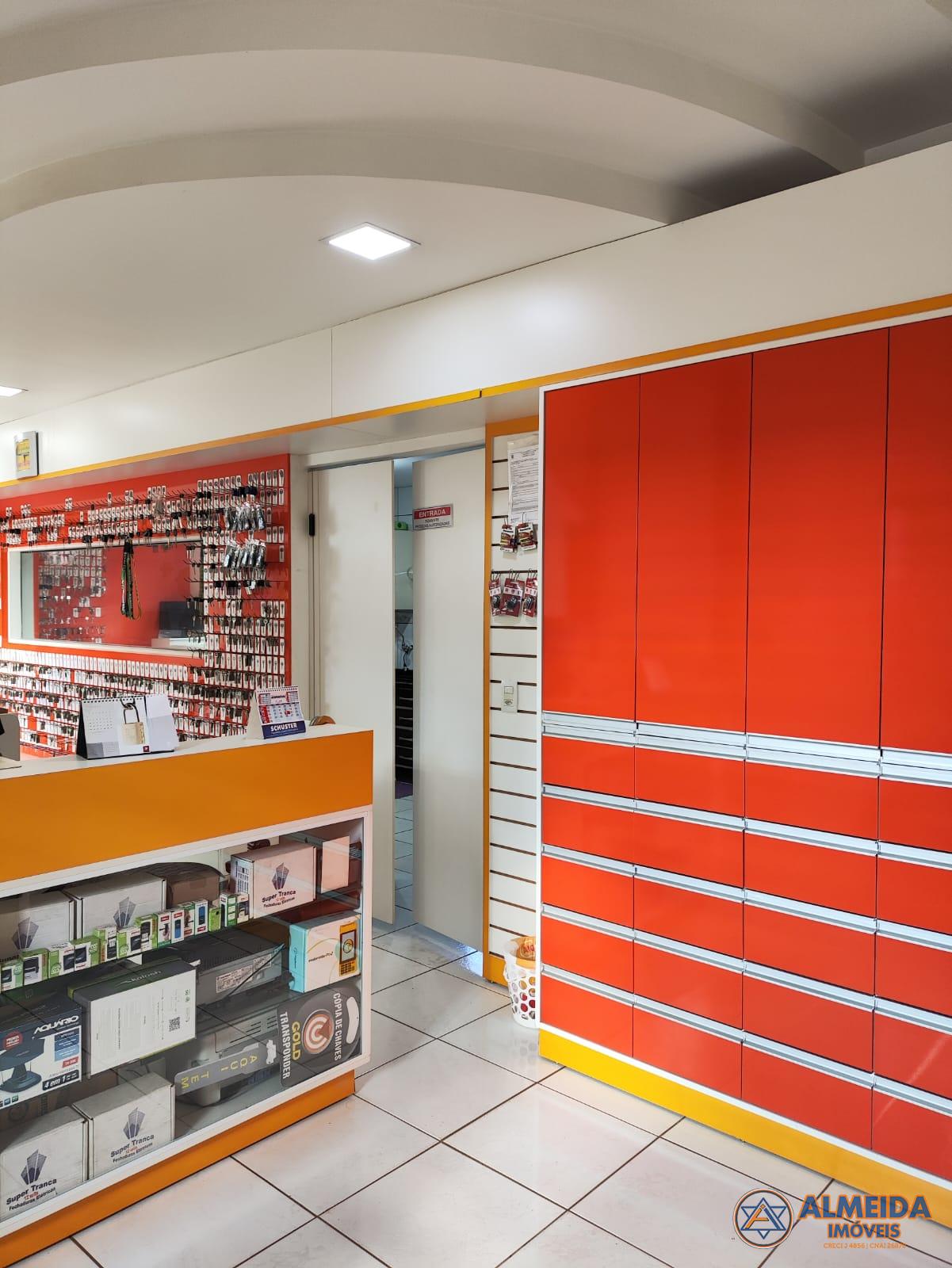 PREDIO COMERCIAL E RESIDENCIAL, COM PISCINA, NO BAIRRO PARQUE ...