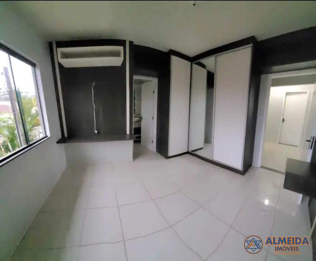 SOBRADO DE ESQUINA SEMI MOBILIADO NO BAIRRO NOVA CIDADE, COM P...