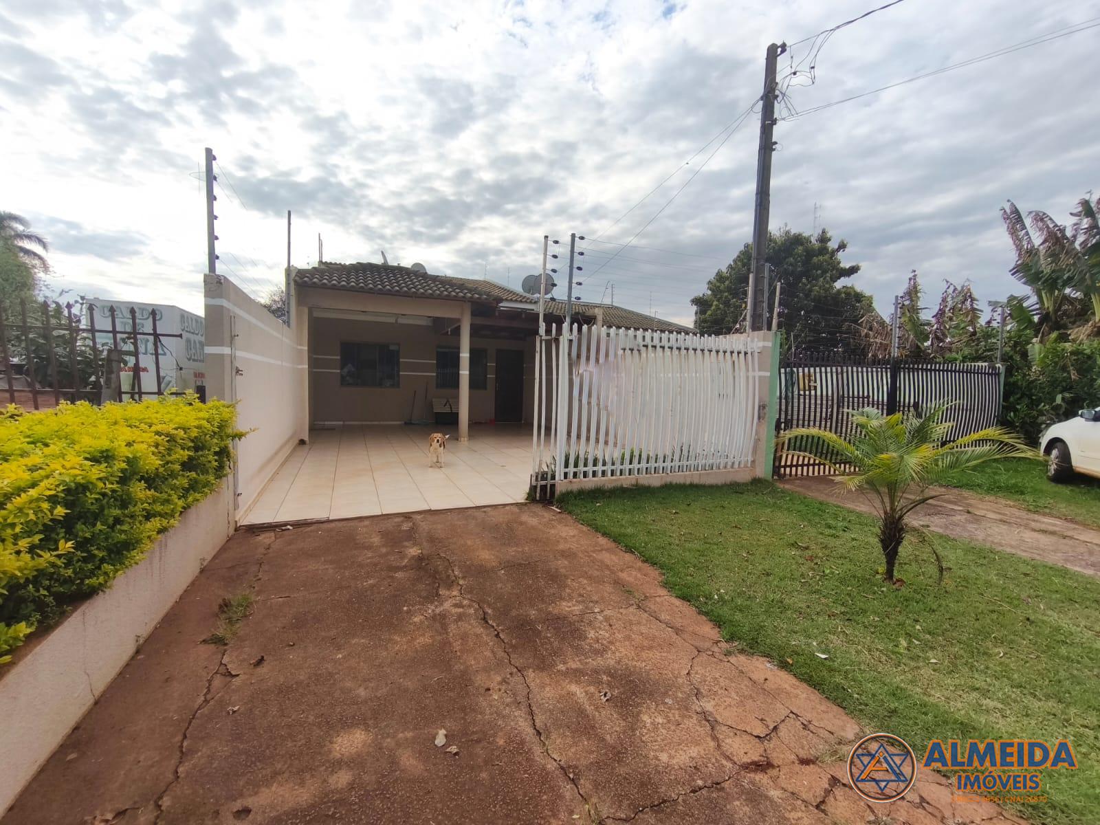 EXCELENTE CASA COM EDÍCULA  PARA VENDA LOCALIZADA PRÓXIMO AO M...