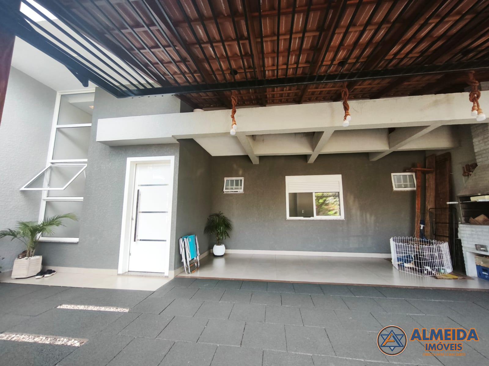 CASA SEMI NOVA COM MOVEIS PLANEJADOS NO BAIRRO ALTO ALEGRE, SU...